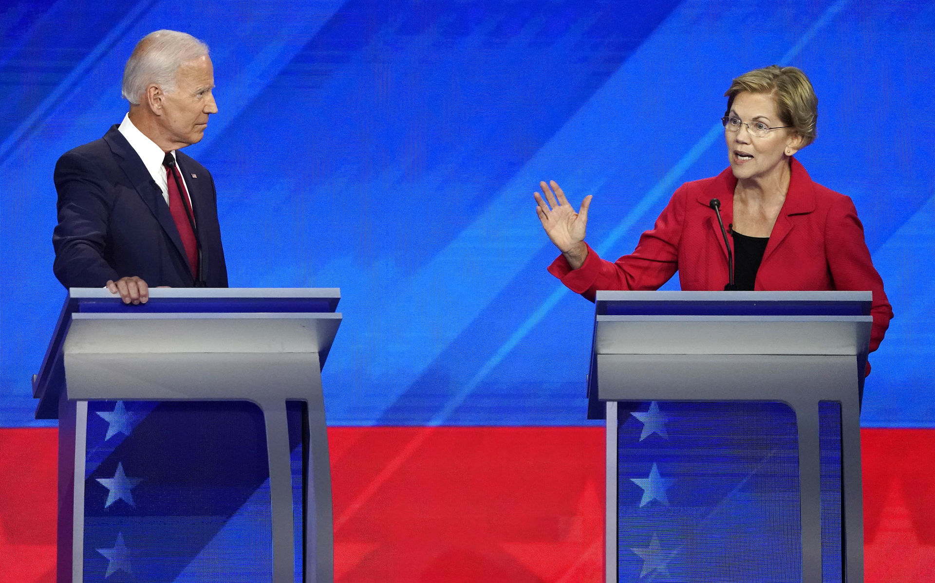Joe Biden og Elizabeth Warren. Mynd: Ritzau Scanpix